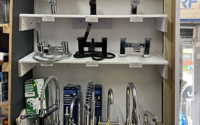 10 - Laza Trade Counter - Edmonton - Bath fillers and kitchen taps