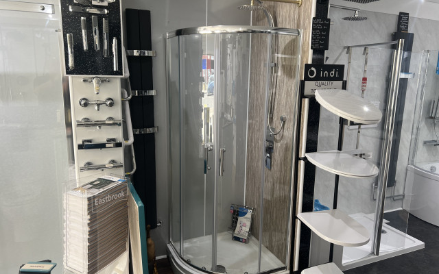 Modern Quadrant Sliding Door Shower Enclosure with Indi Toilet Seats
