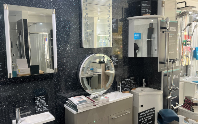 Mirrored cabinets and vanity units display