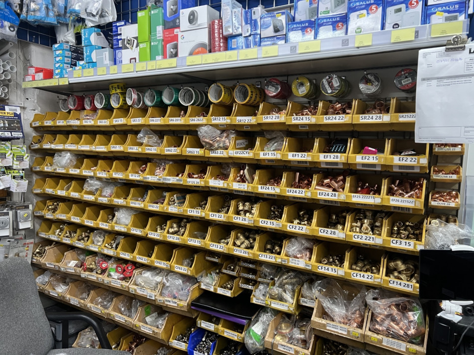 Copper Pipe Fittings and Plumbing Supplies
